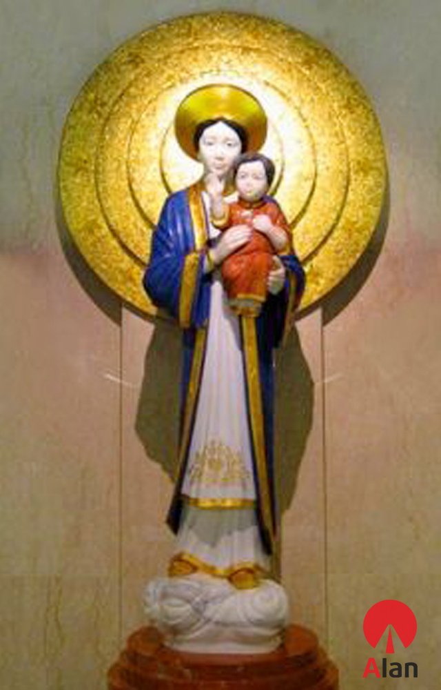 tượng Đức Mẹ La Vang ngày càng được biết đến nhiều hơn với sự đa dạng về thiết kế, phù hợp với đặc điểm tín ngưỡng của mỗi quốc gia.