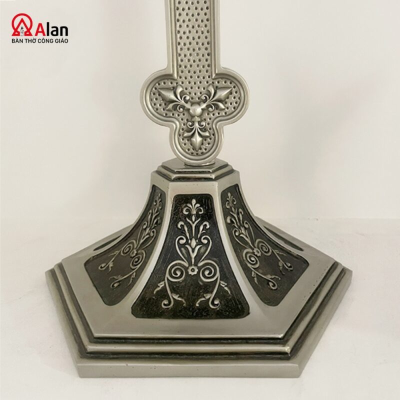 Thánh giá TG001